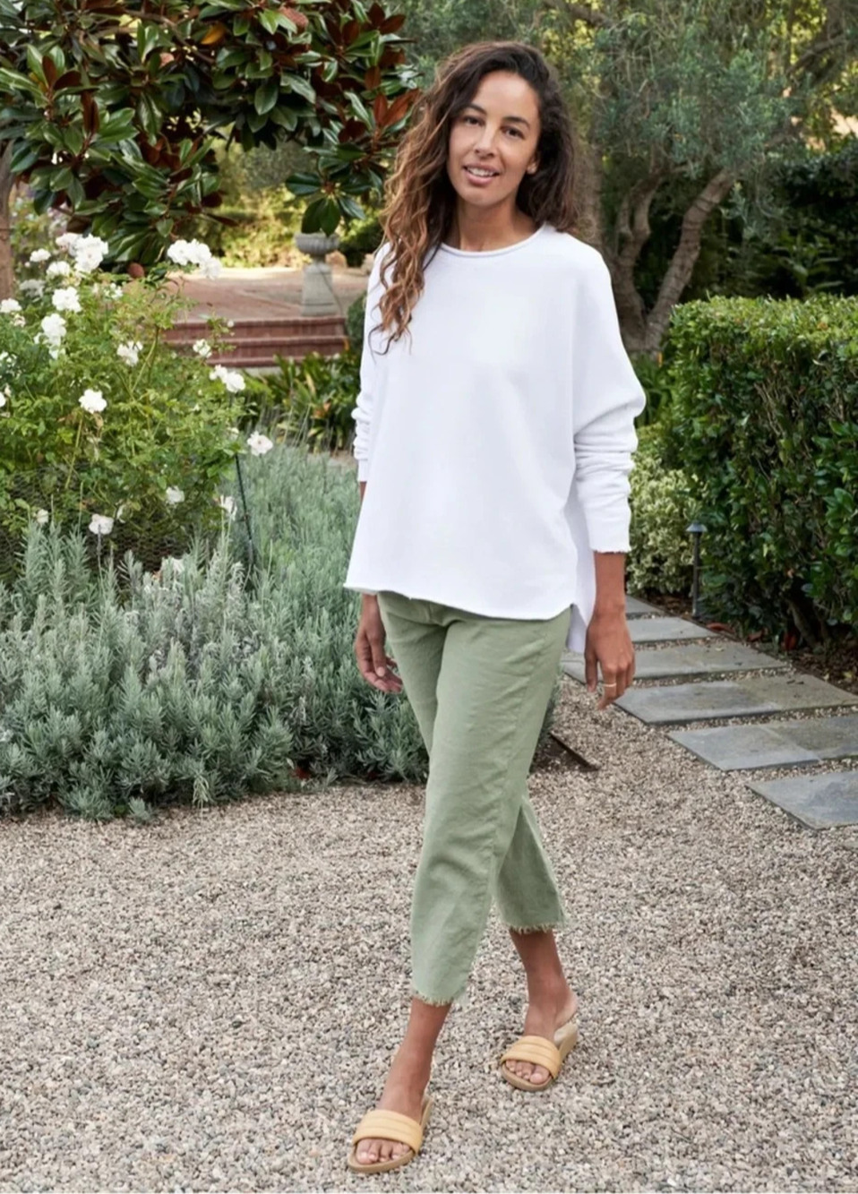 Frank & Eileen Women size 6 Olive Green Kinsale Pants Cropped Raw Hem